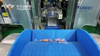 Volautomatische verpakkingslijn voor noten- en pindazakjes (15 sets)